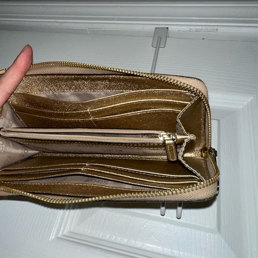 Michael Kors Gold Women's Wallet - Picture 4 of 4